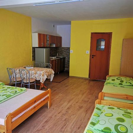 Pokoje Nad Strumykiem W Polanczyku Tel 13- 469 -2257 Luaran gambar