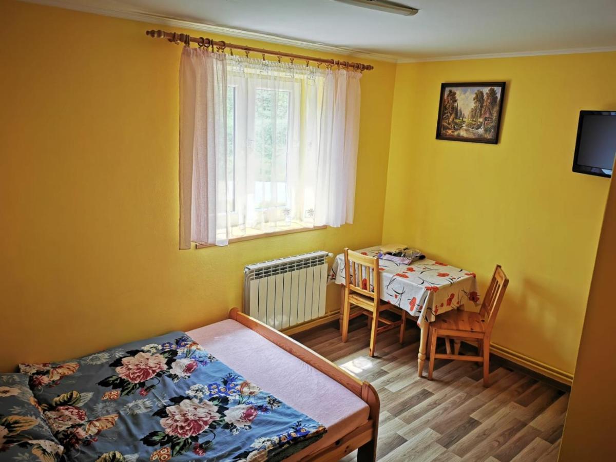 Pokoje Nad Strumykiem W Polanczyku Tel 13- 469 -2257 Luaran gambar